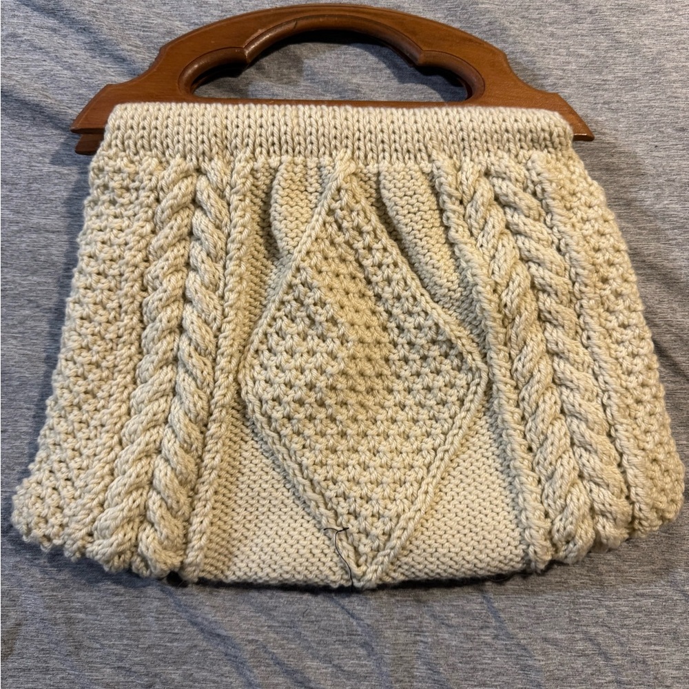 Cable Knit Diamond Pattern Handbag Wooden Handles